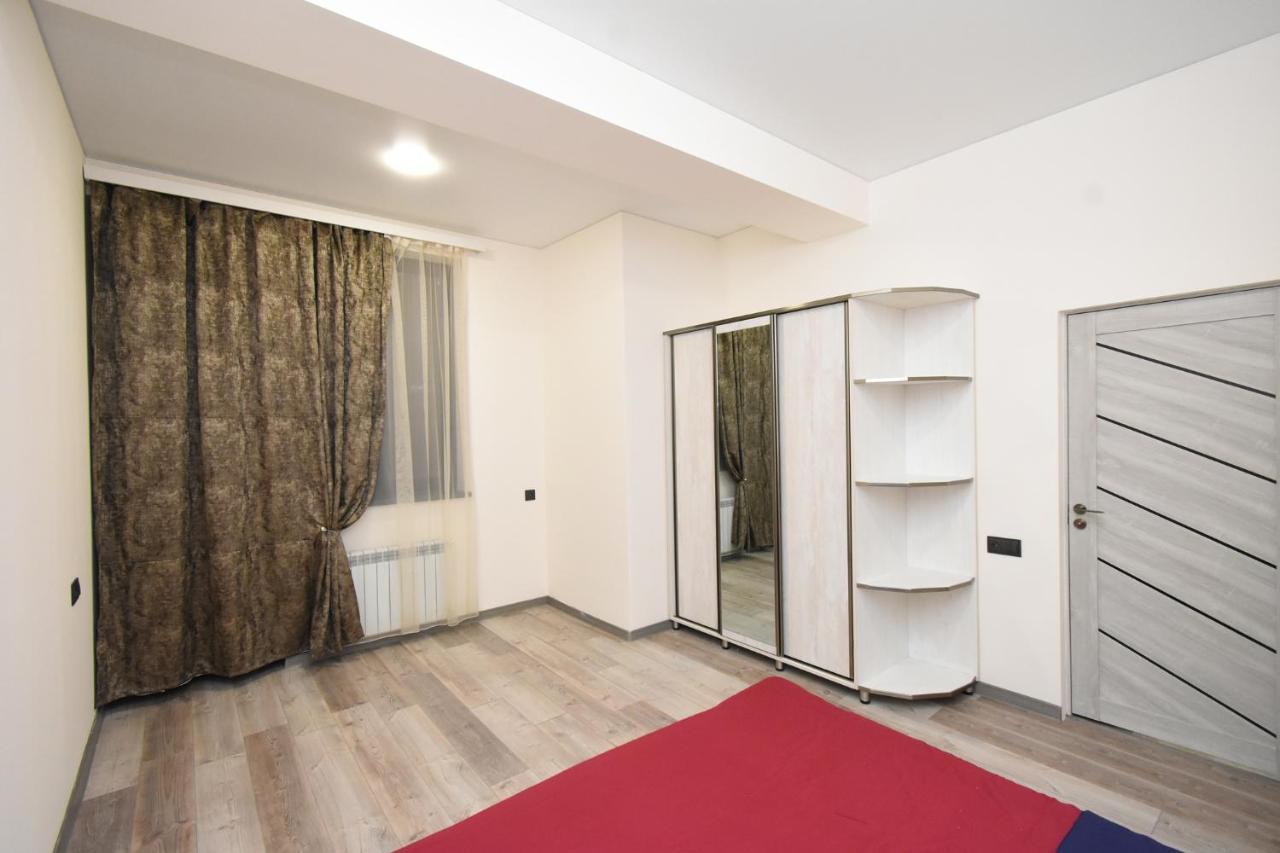 New Apartment In Downtown Yerevan Ngoại thất bức ảnh