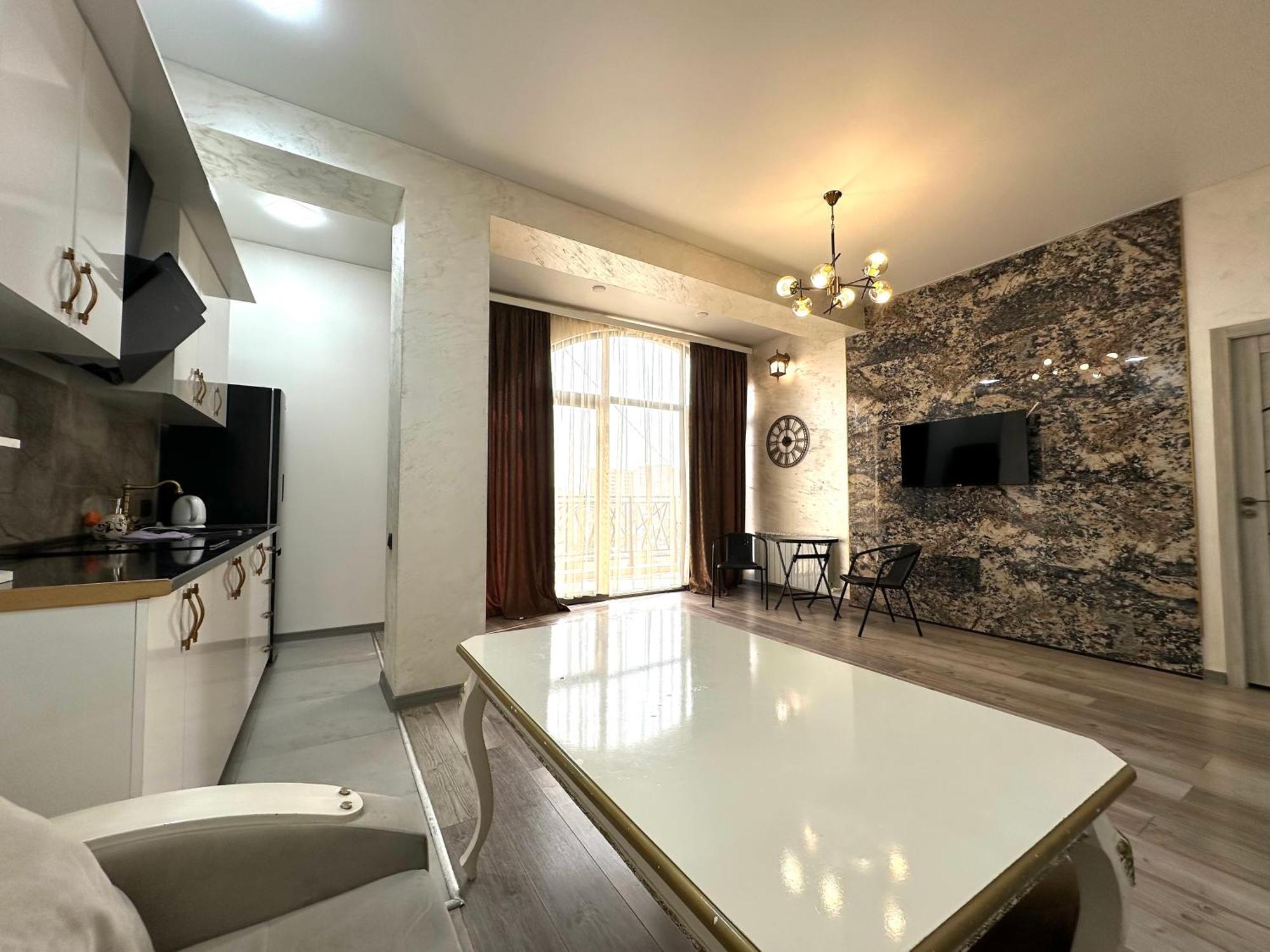 New Apartment In Downtown Yerevan Ngoại thất bức ảnh